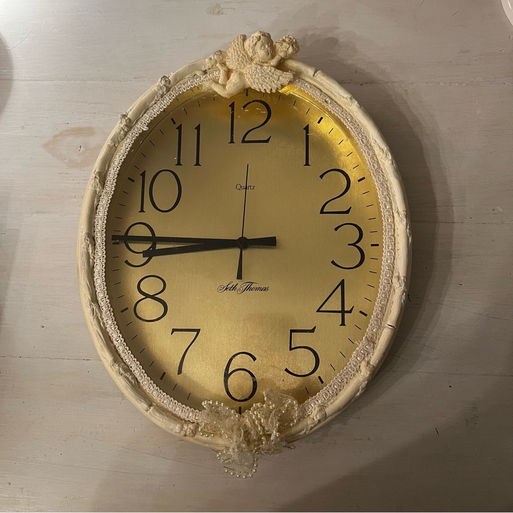 Vintage Shabby Chic  Seth Thomas clock